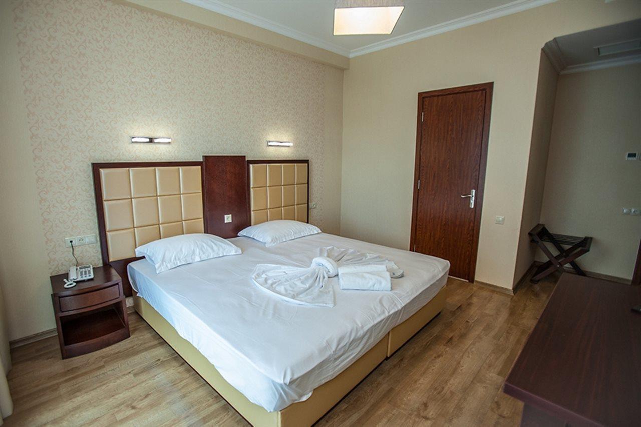 Gtm Plaza Hotel Tbilisi Eksteriør billede