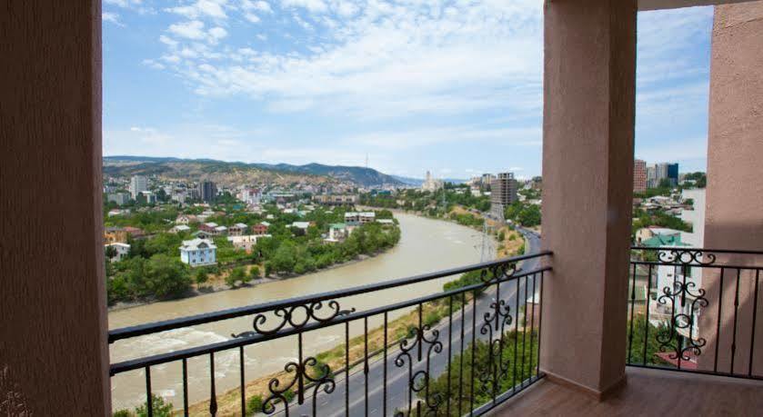 Gtm Plaza Hotel Tbilisi Eksteriør billede
